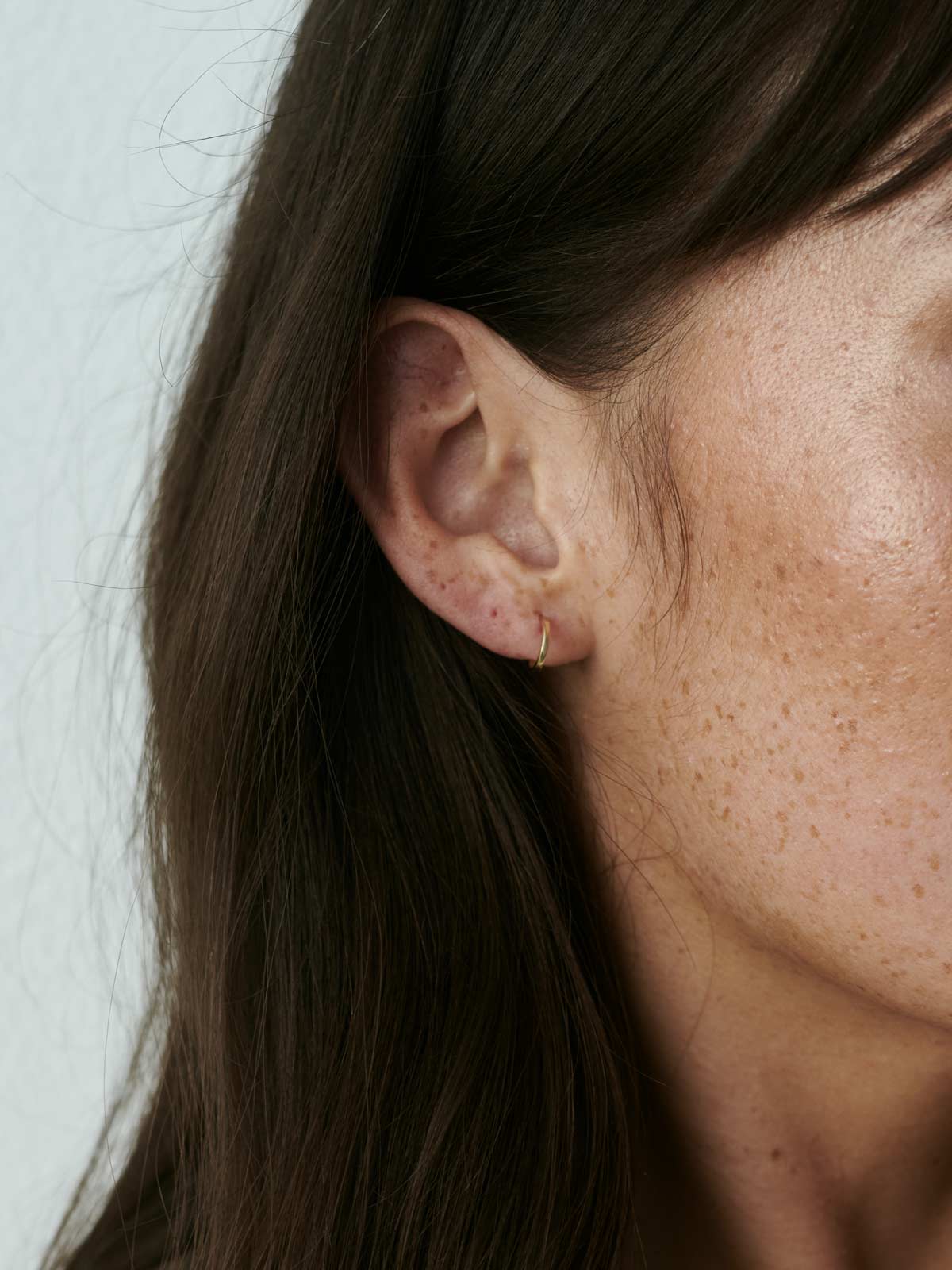 Berlin Basic Gold Hoops | 14k Echtgold - Image 4